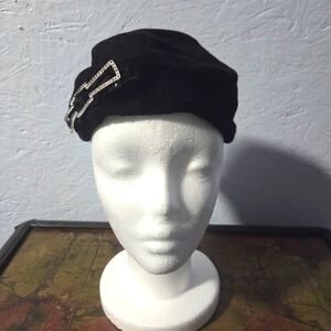 Vintage 40s/50s Black Velour Rhinestone Bow Hat
